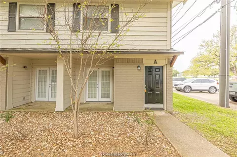 1401 Airline Drive A, College Station, TX 77845