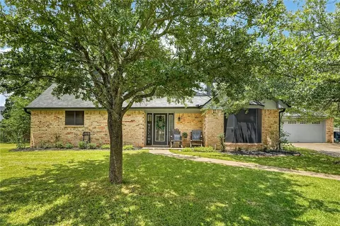4105 Coventry Ct, Bryan, TX 77802