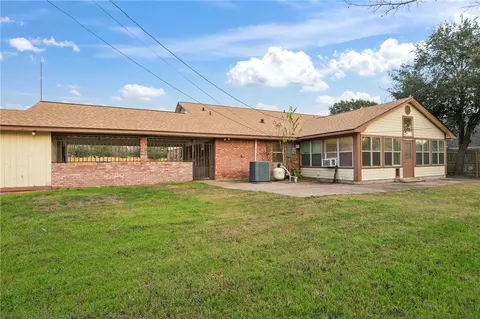 Exterior - 2606 Melba Cir, Bryan, TX 77802 photo 4 of 7