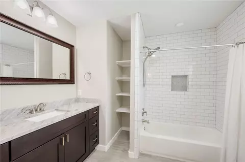 Bath - 304 Dunn St, Bryan, TX 77801 photo 1 of 6