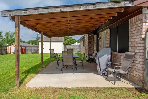 Exterior - 2400 Barak Ln, Bryan, TX 77802 photo 3 of 6