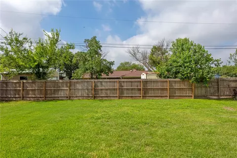 Exterior - 2400 Barak Ln, Bryan, TX 77802 photo 6 of 6