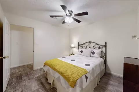 Bedroom - 2400 Barak Ln, Bryan, TX 77802 photo 4 of 6