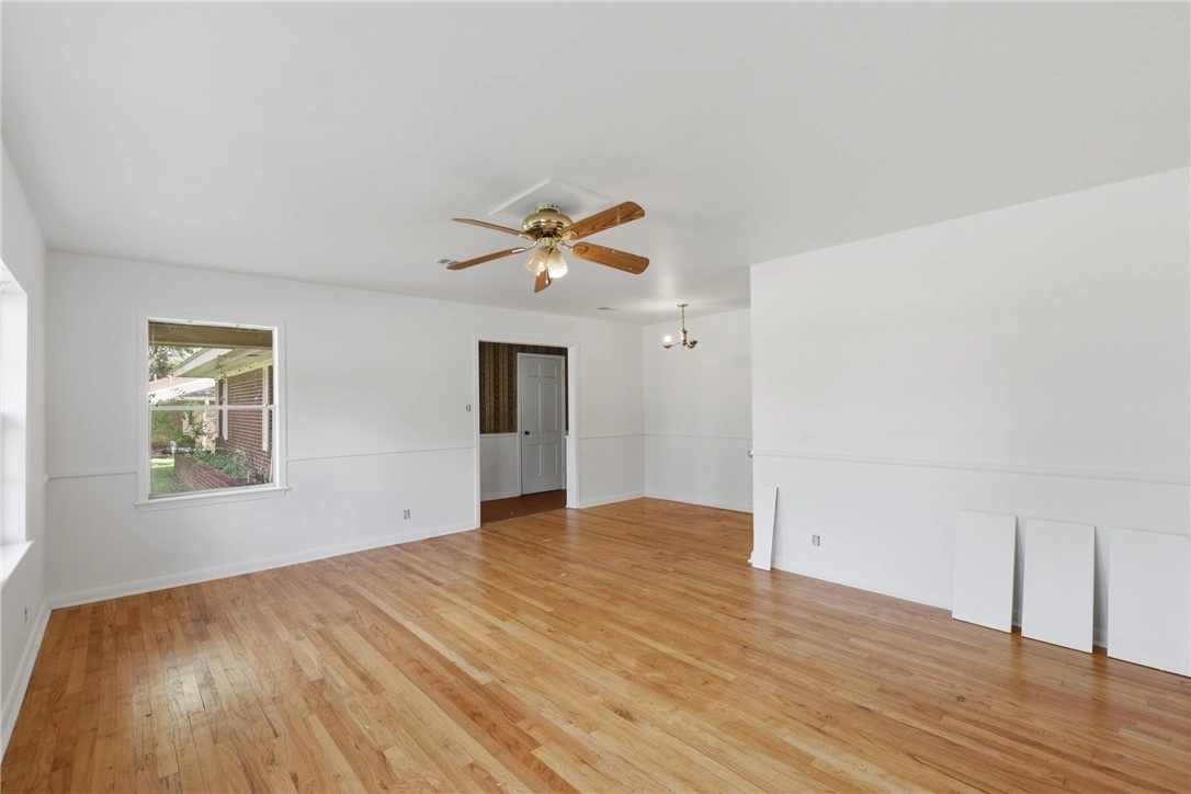 2302 Franklin Dr, Bryan, TX 77801 photo 5