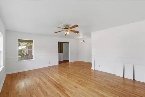 2302 Franklin Dr, Bryan, TX 77801 photo 5