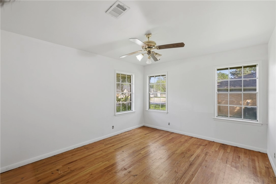 2302 Franklin Dr, Bryan, TX 77801 photo 13