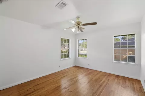 2302 Franklin Dr, Bryan, TX 77801 photo 13