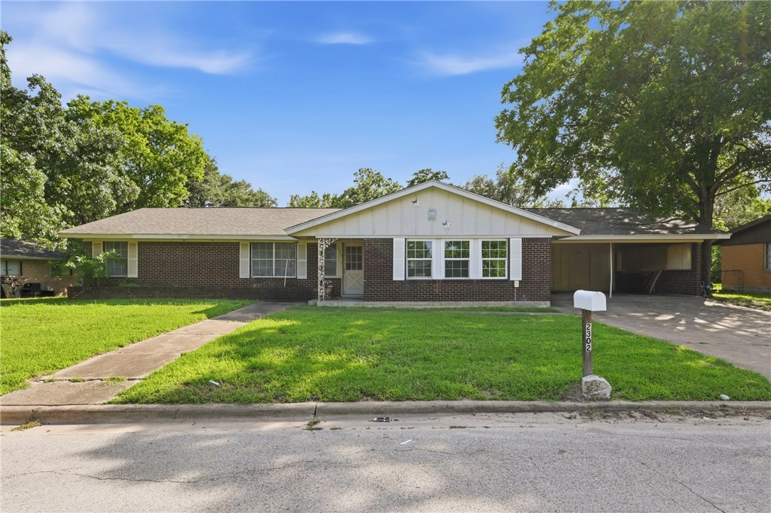 2302 Franklin Dr, Bryan, TX 77801 photo 1