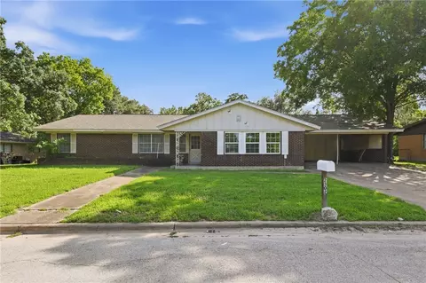 2302 Franklin Dr, Bryan, TX 77801 photo 1
