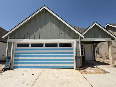 885 Lady Bird Ln, College Station, TX 77845