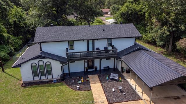 15 Golfclub Dr, Hilltop Lakes, TX 77871