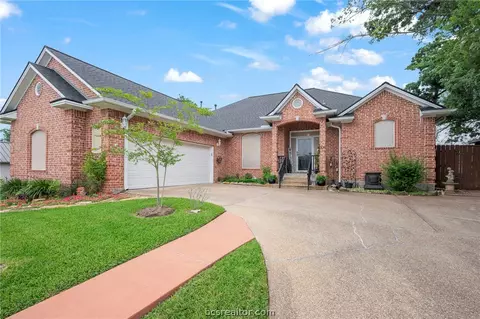 308 Stoney Hills Ct, College Station, TX 77845