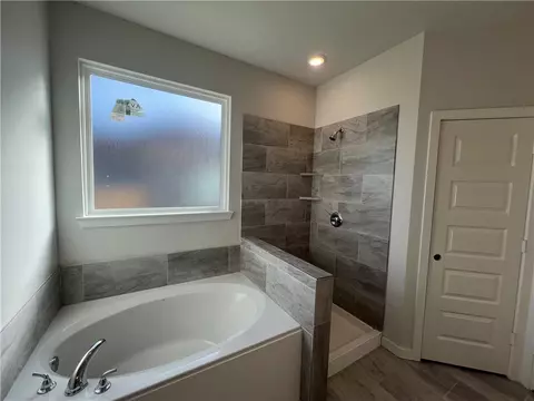 Bath - 1907 Viva Rd, Bryan, TX 77807 photo 1 of 4