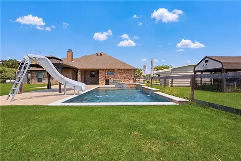 Exterior - 8700 Tejas Ranch Loop, Bryan, TX 77808 photo 5 of 11