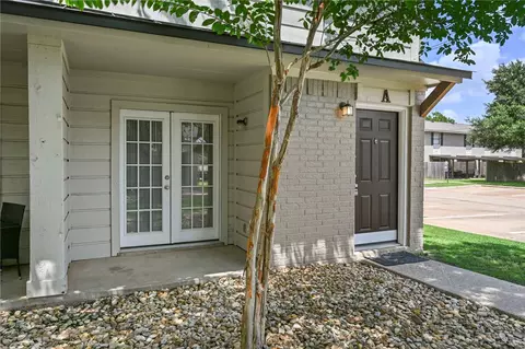1406 Summit Street A, College Station, TX 77845