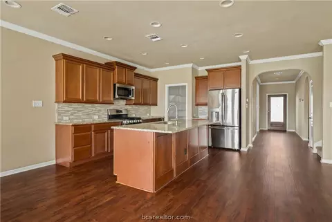 2924 Archer Dr, Bryan, TX 77808 photo 9