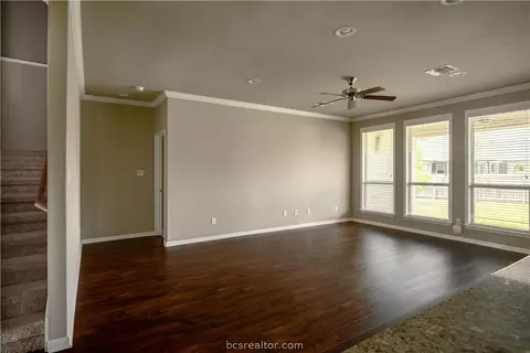 2924 Archer Dr, Bryan, TX 77808 photo 6
