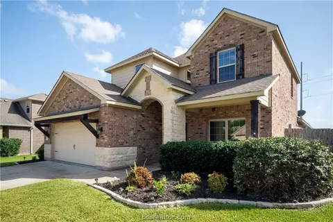 2924 Archer Dr, Bryan, TX 77808 photo 2