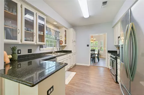 5601 Hampton Ct, Bryan, TX 77802 photo 11
