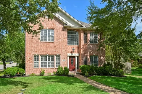 5601 Hampton Ct, Bryan, TX 77802 photo 1