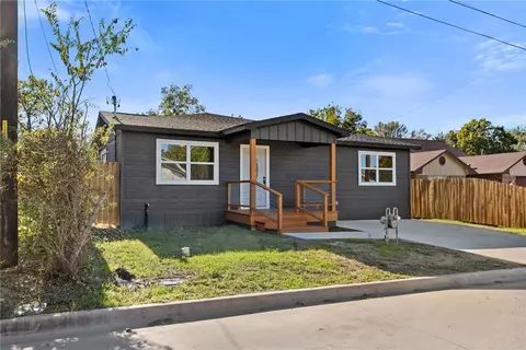 1121 Lowery St, Bryan, TX 77803