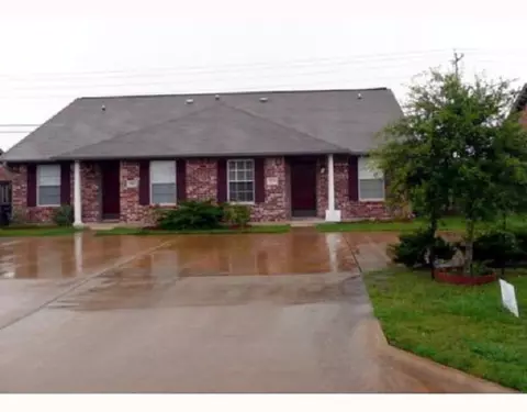 920 Sun Meadow St, College Station, TX 77845