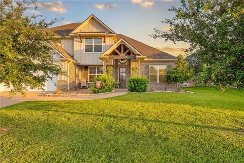 4206 Lismore Ln, College Station, TX 77845