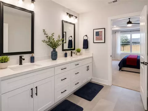 Bath - 2014 Reagan Ct, Bryan, TX 77802 photo 1 of 4