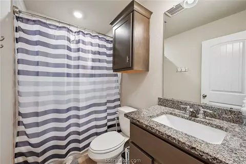 Bath - 2042 Rock Ridge Ave, Bryan, TX 77807 photo 4 of 4