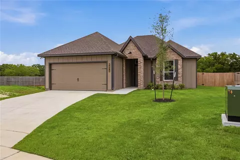 Exterior - 6073 Badger St, Bryan, TX 77807 photo 2 of 4