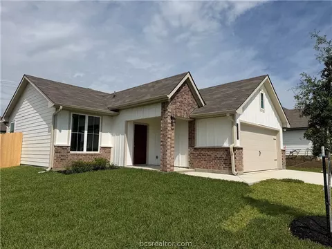 109 Womble Loop, Caldwell, TX 77836 photo 2