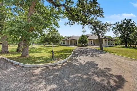 39595 Bosque Rd, Hempstead, TX 77445 photo 3