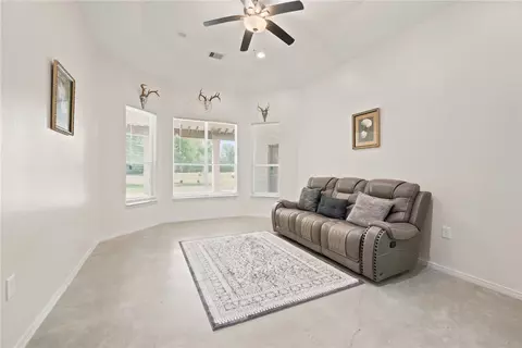 39595 Bosque Rd, Hempstead, TX 77445 photo 11