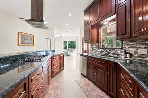 39595 Bosque Rd, Hempstead, TX 77445 photo 8