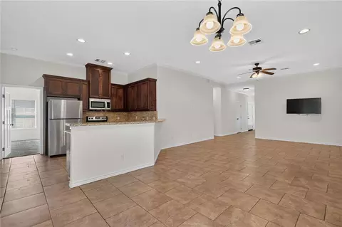 4001 Golden Eagle Dr, Bryan, TX 77808 photo 32