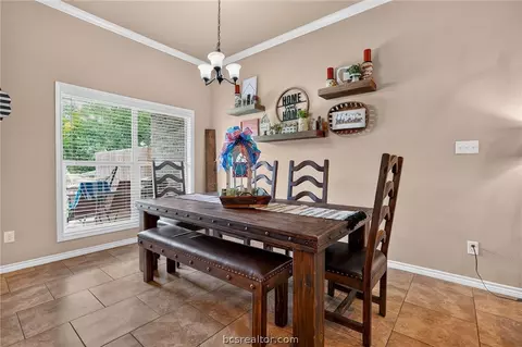 4001 Golden Eagle Dr, Bryan, TX 77808 photo 9