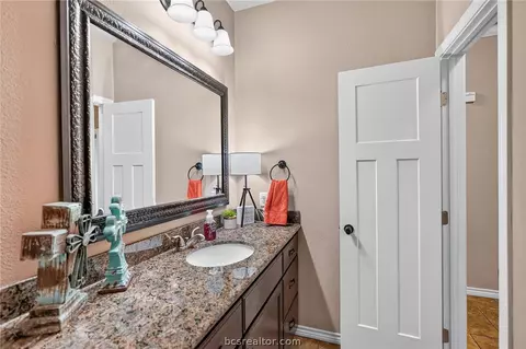 4001 Golden Eagle Dr, Bryan, TX 77808 photo 14