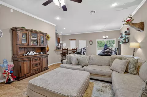 4001 Golden Eagle Dr, Bryan, TX 77808 photo 6