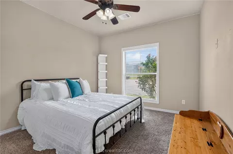 4001 Golden Eagle Dr, Bryan, TX 77808 photo 11