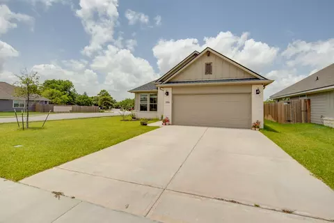 Exterior - 2854 Messenger Way, Bryan, TX 77803 photo 6 of 7