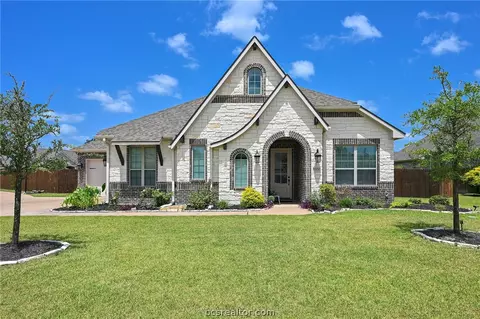 1928 Spanish Moss Dr, College Station, TX 77845
