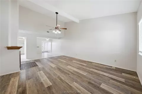 2100 Windsor Drive 13, Bryan, TX 77802 photo 19
