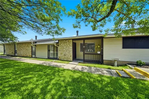 2100 Windsor Drive 13, Bryan, TX 77802 photo 9