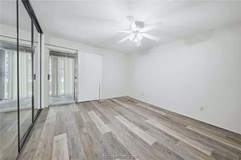 2100 Windsor Drive 13, Bryan, TX 77802 photo 7