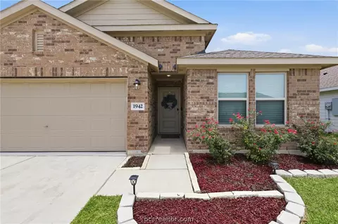 1942 Taggart Trl, Bryan, TX 77807