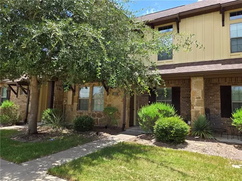 403 Momma Bear Dr, College Station, TX 77845