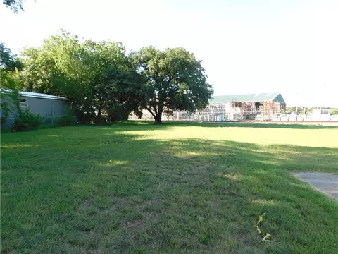 402 Ash St, Bryan, TX 77803 photo 8
