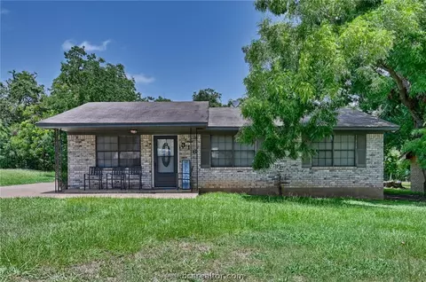 316 Johnson St, Brenham, TX 77833