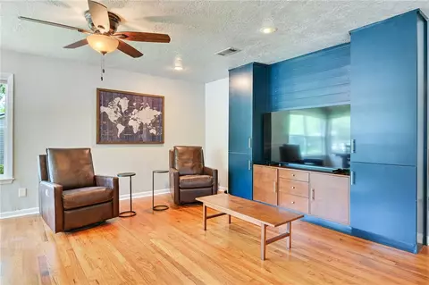 Other - 901 E North Ave, Bryan, TX 77802 photo 2 of 8