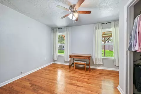 Bedroom - 901 E North Ave, Bryan, TX 77802 photo 4 of 6